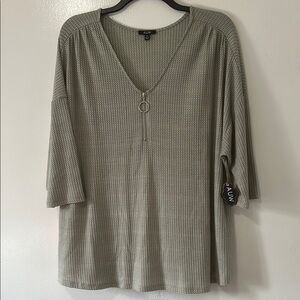 AUW Green Ribbed Relaxed Blouse